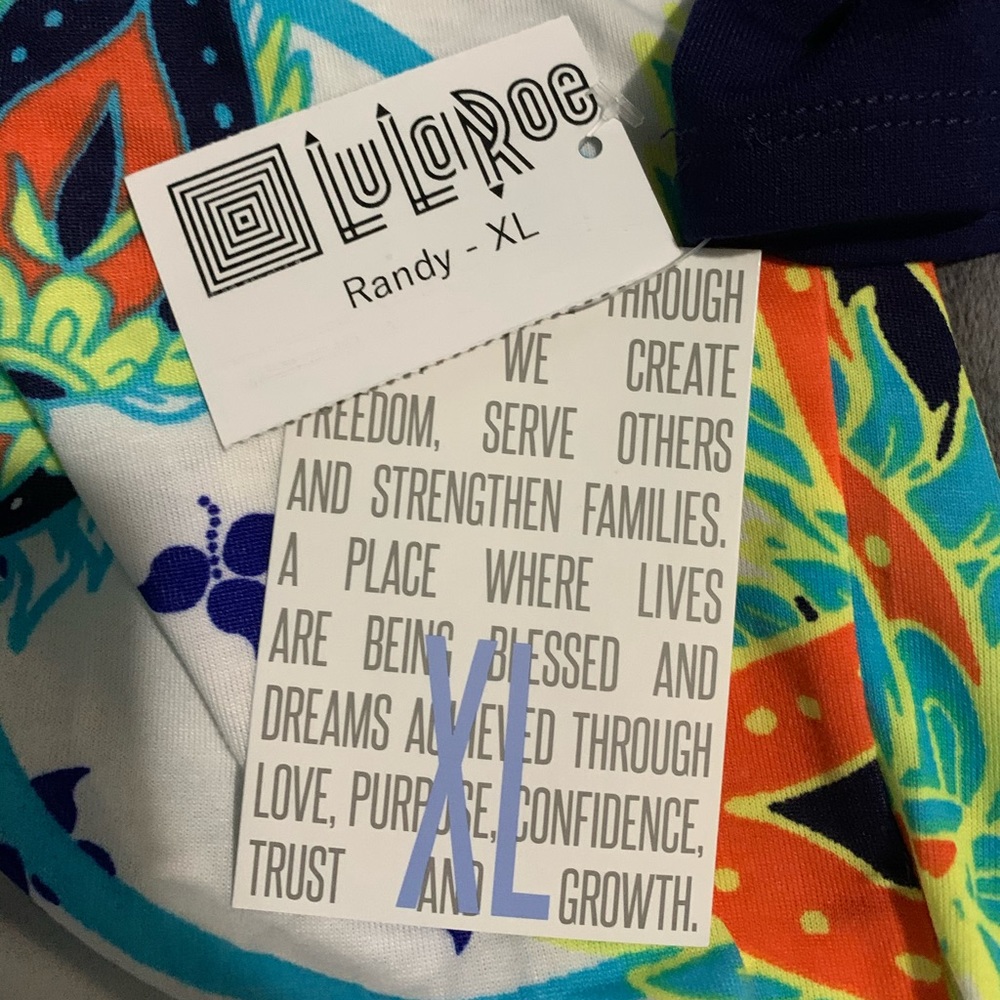 Lularoe Randy - Picture 2 of 2